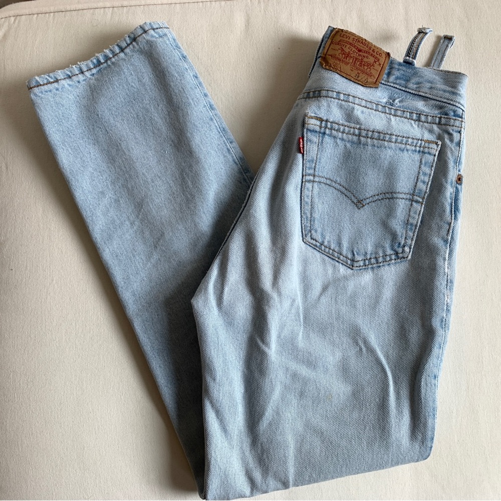 701 (501) student vintage Levi’s light wash jean 28 x 28